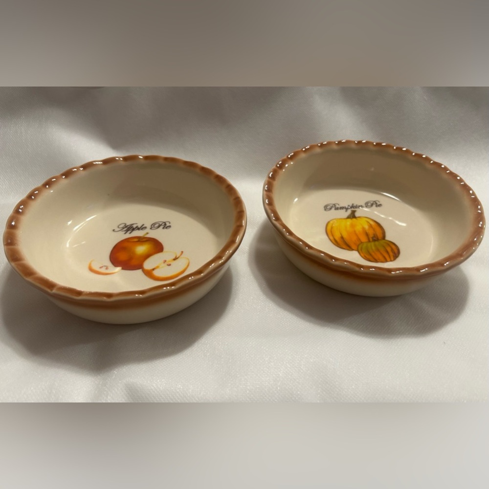 2 Pier 1 Imports Stoneware Mini pie / dessert dishes. 5.75”